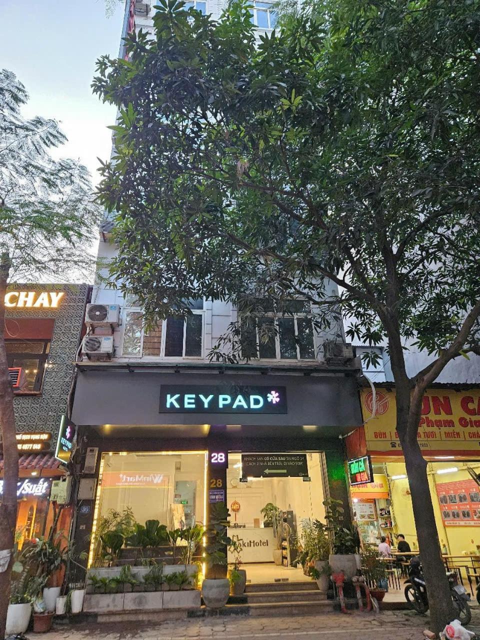Khách sạn Saki